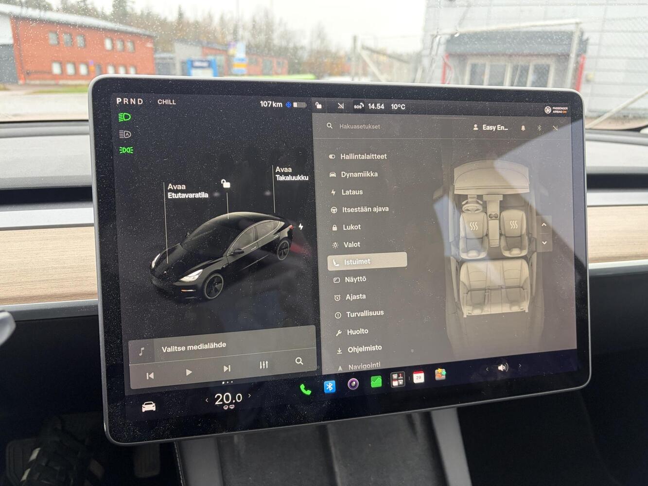 Tesla Model 3 vaihtoauto