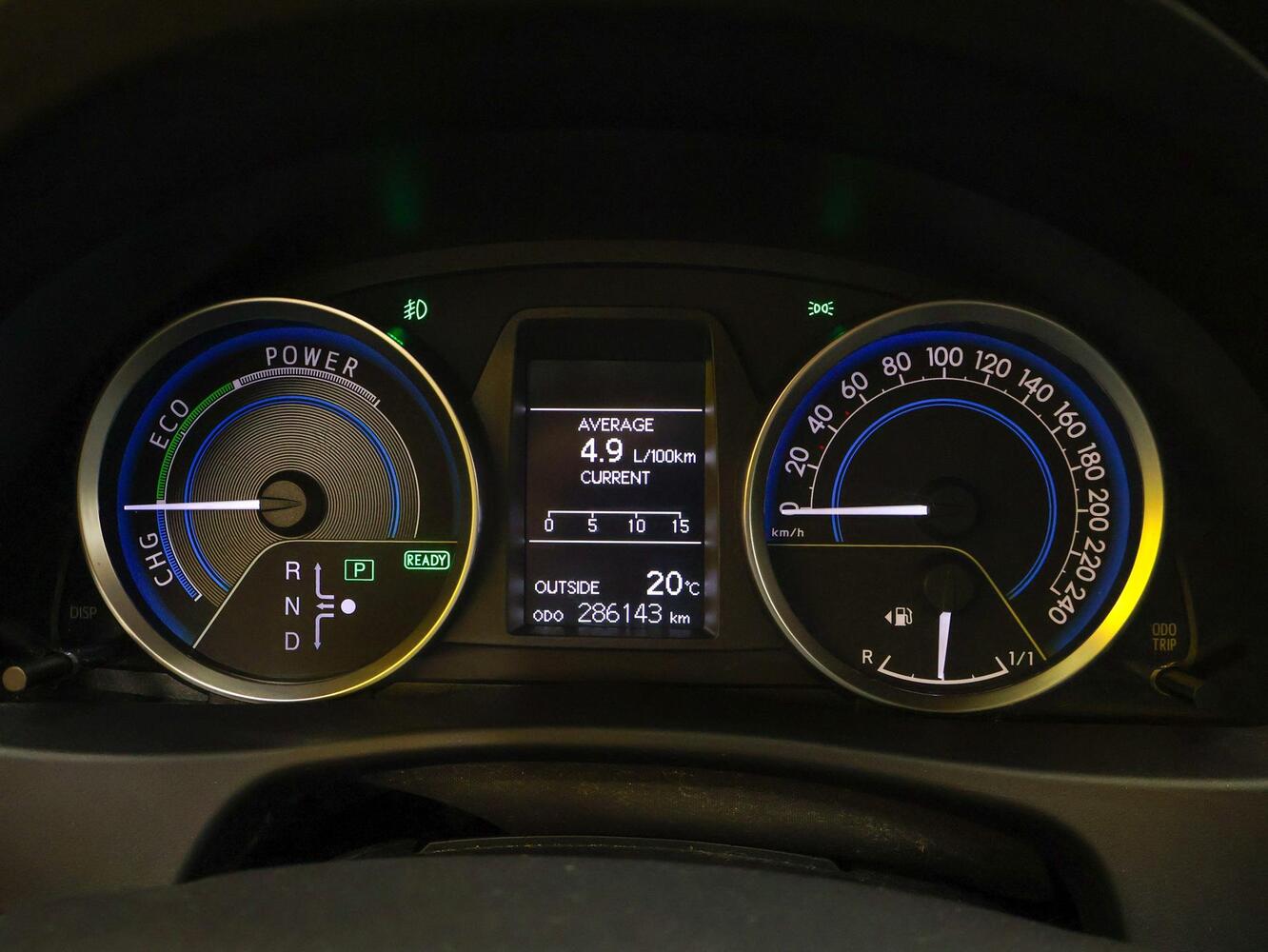 Toyota Auris vaihtoauto
