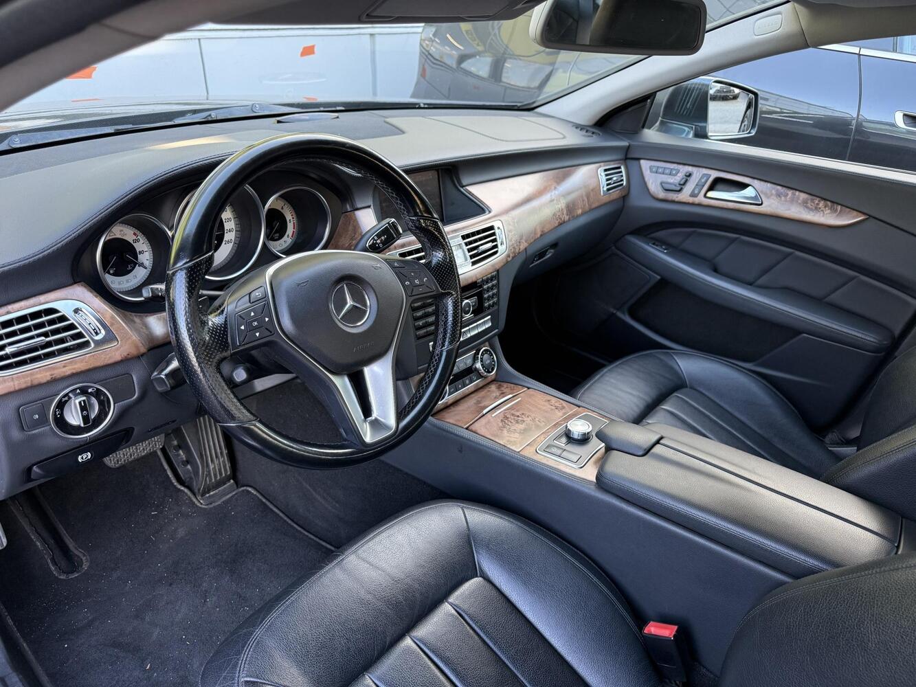 Mercedes-Benz CLS vaihtoauto