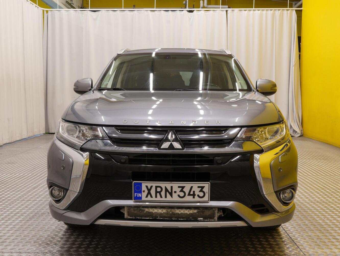Mitsubishi Outlander PHEV vaihtoauto