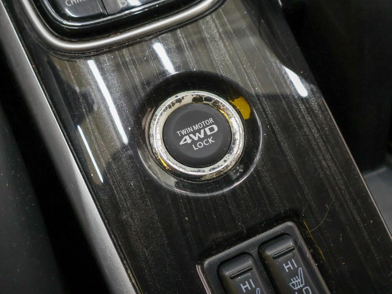 Mitsubishi Outlander PHEV vaihtoauto