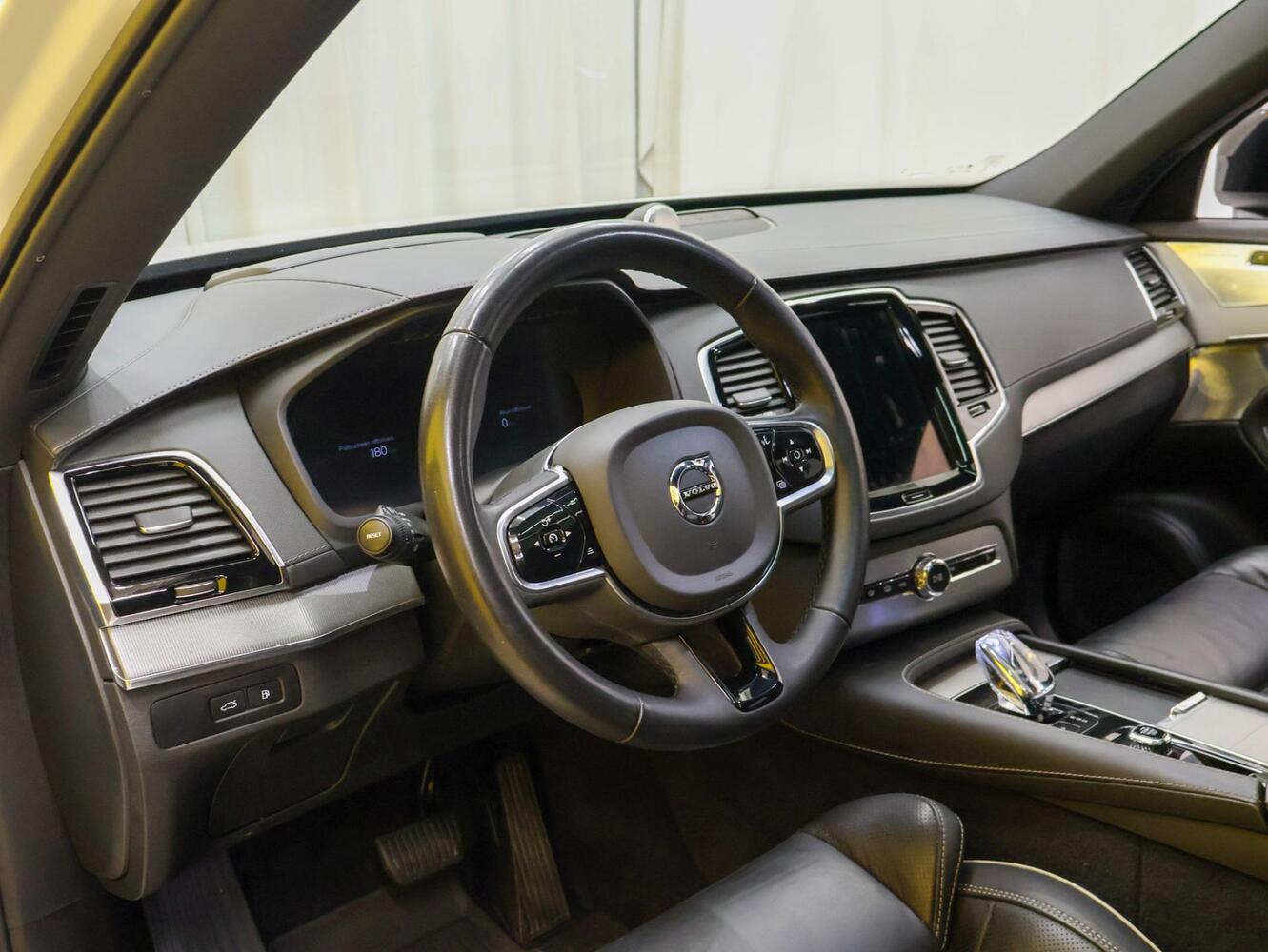 Volvo XC90 vaihtoauto