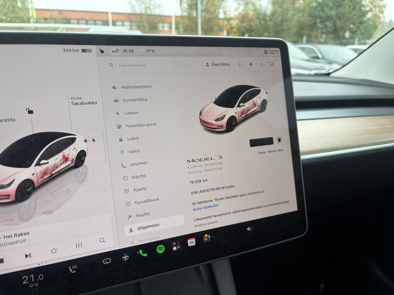 Tesla Model 3 vaihtoauto
