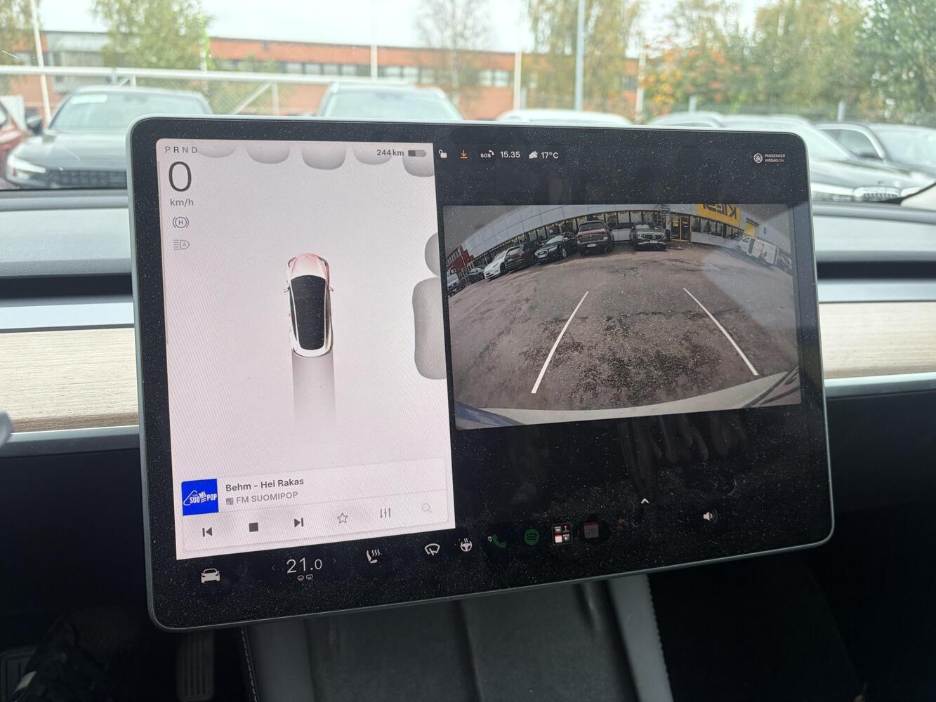 Tesla Model 3 vaihtoauto