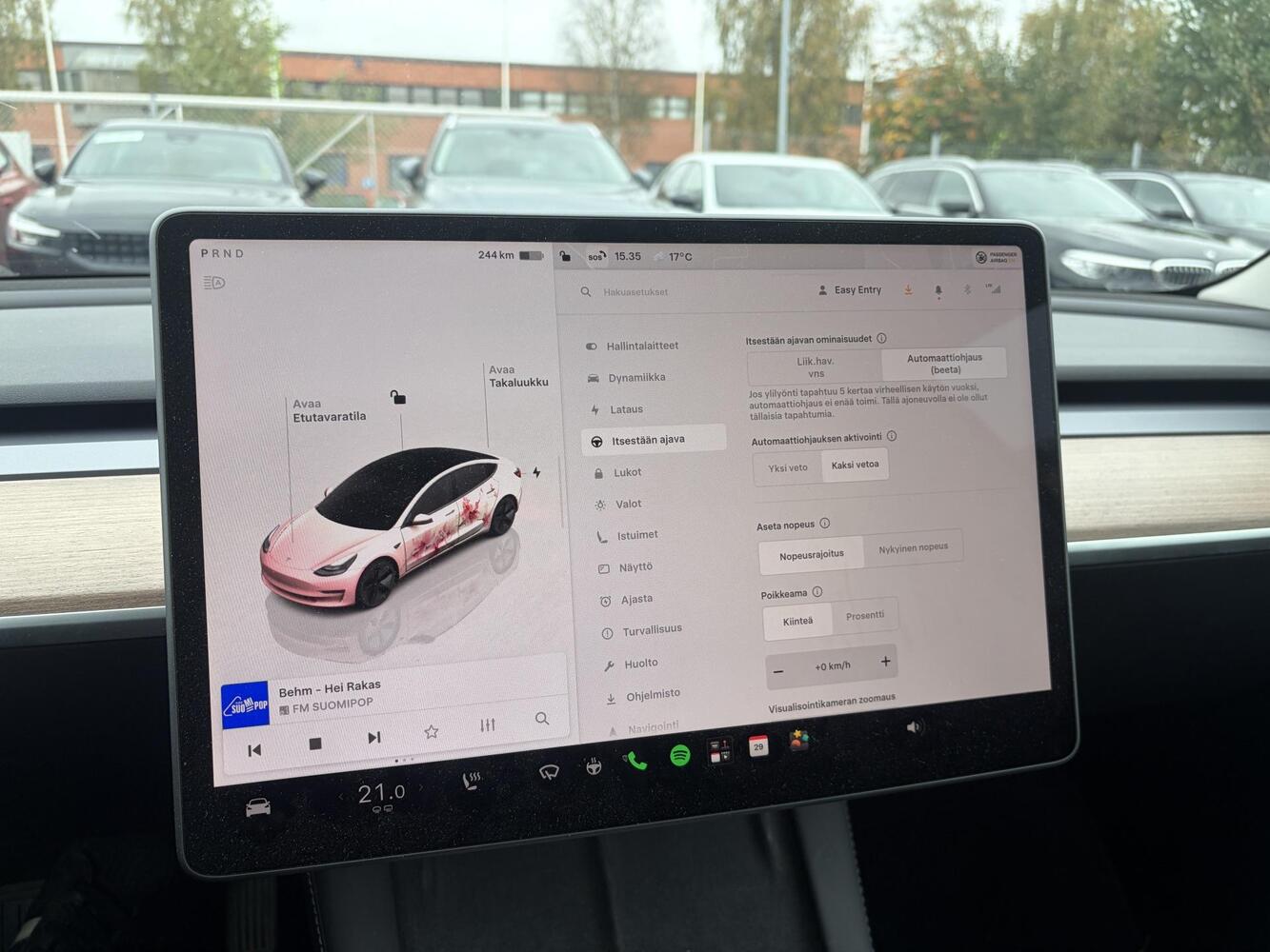 Tesla Model 3 vaihtoauto