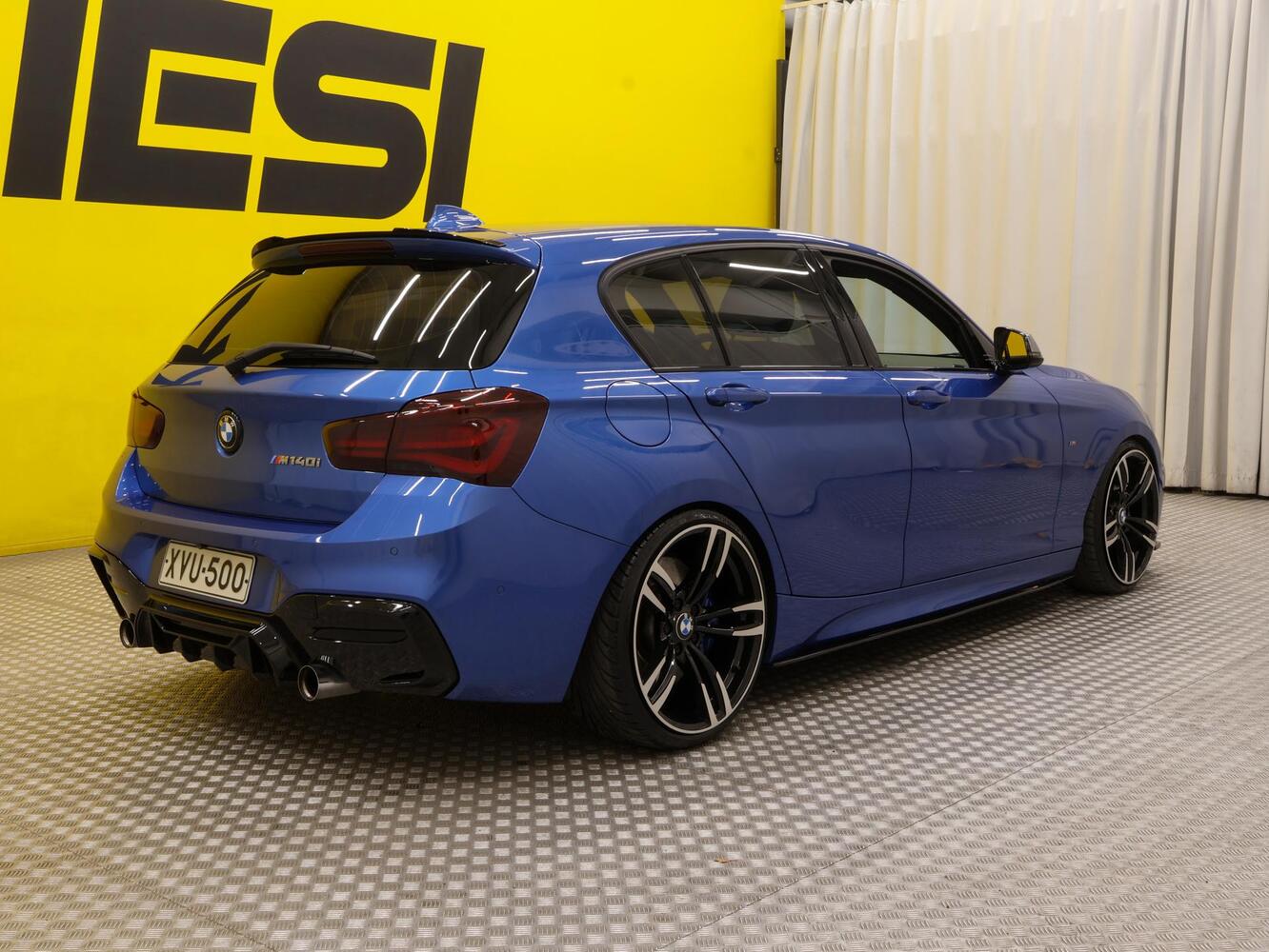 BMW M140i vaihtoauto