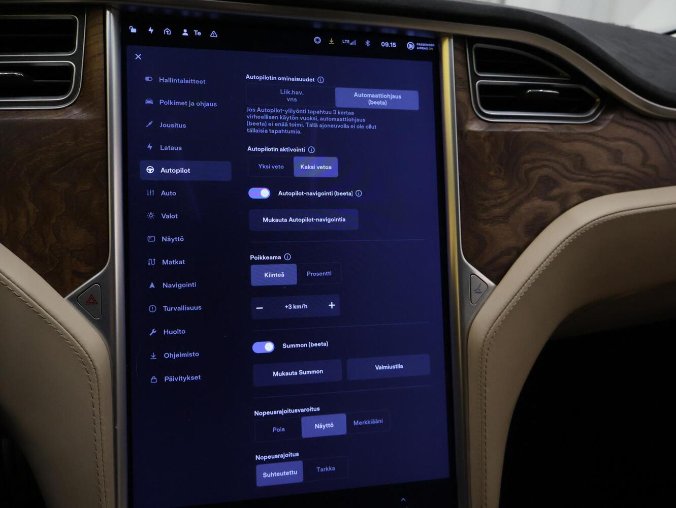Tesla Model S vaihtoauto