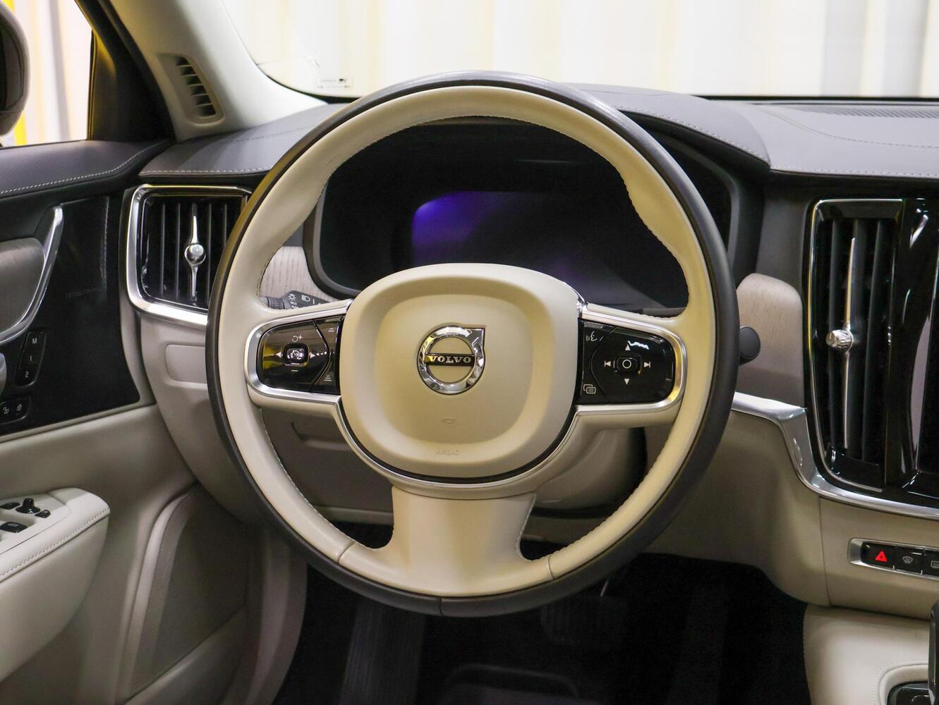 Volvo S90 vaihtoauto