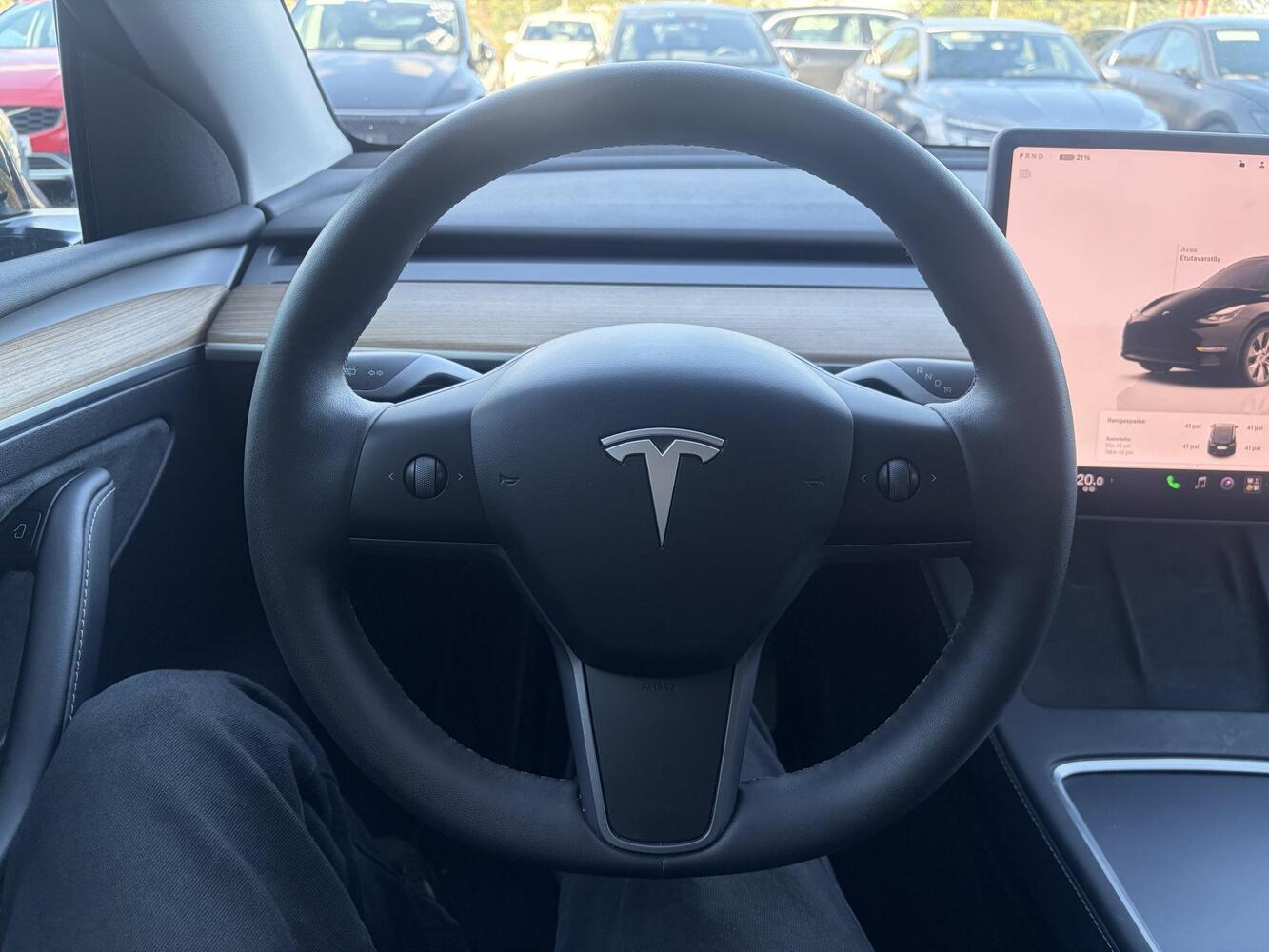 Tesla Model Y vaihtoauto