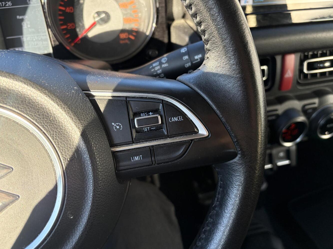 Suzuki Jimny vaihtoauto