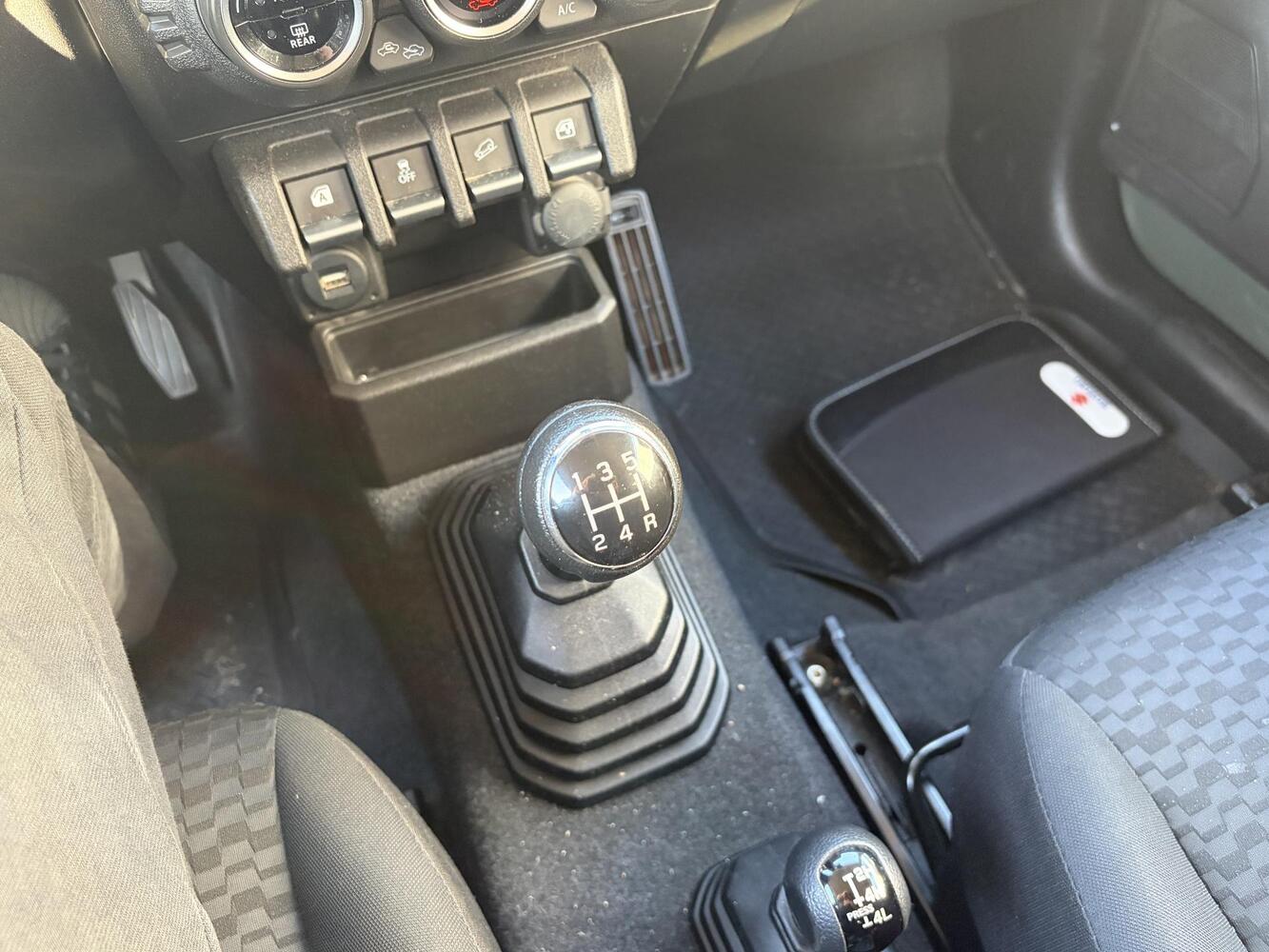 Suzuki Jimny vaihtoauto