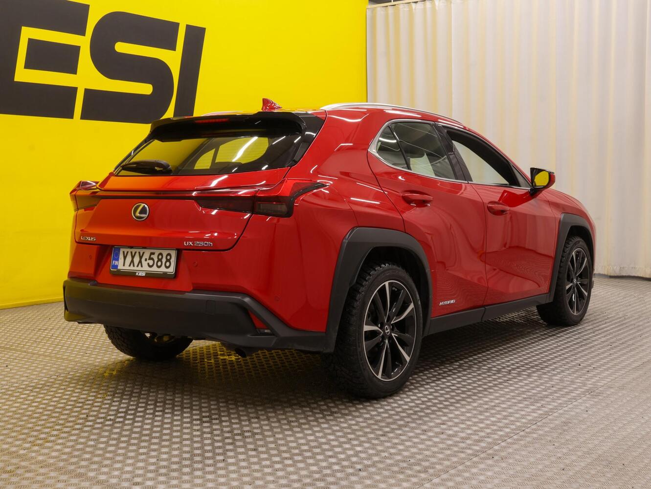 Lexus UX vaihtoauto