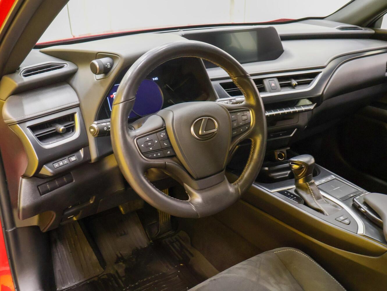 Lexus UX vaihtoauto