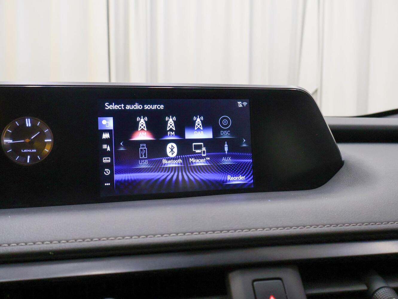 Lexus UX vaihtoauto