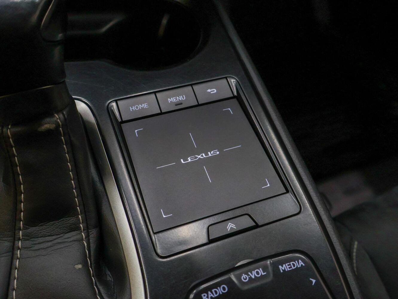Lexus UX vaihtoauto