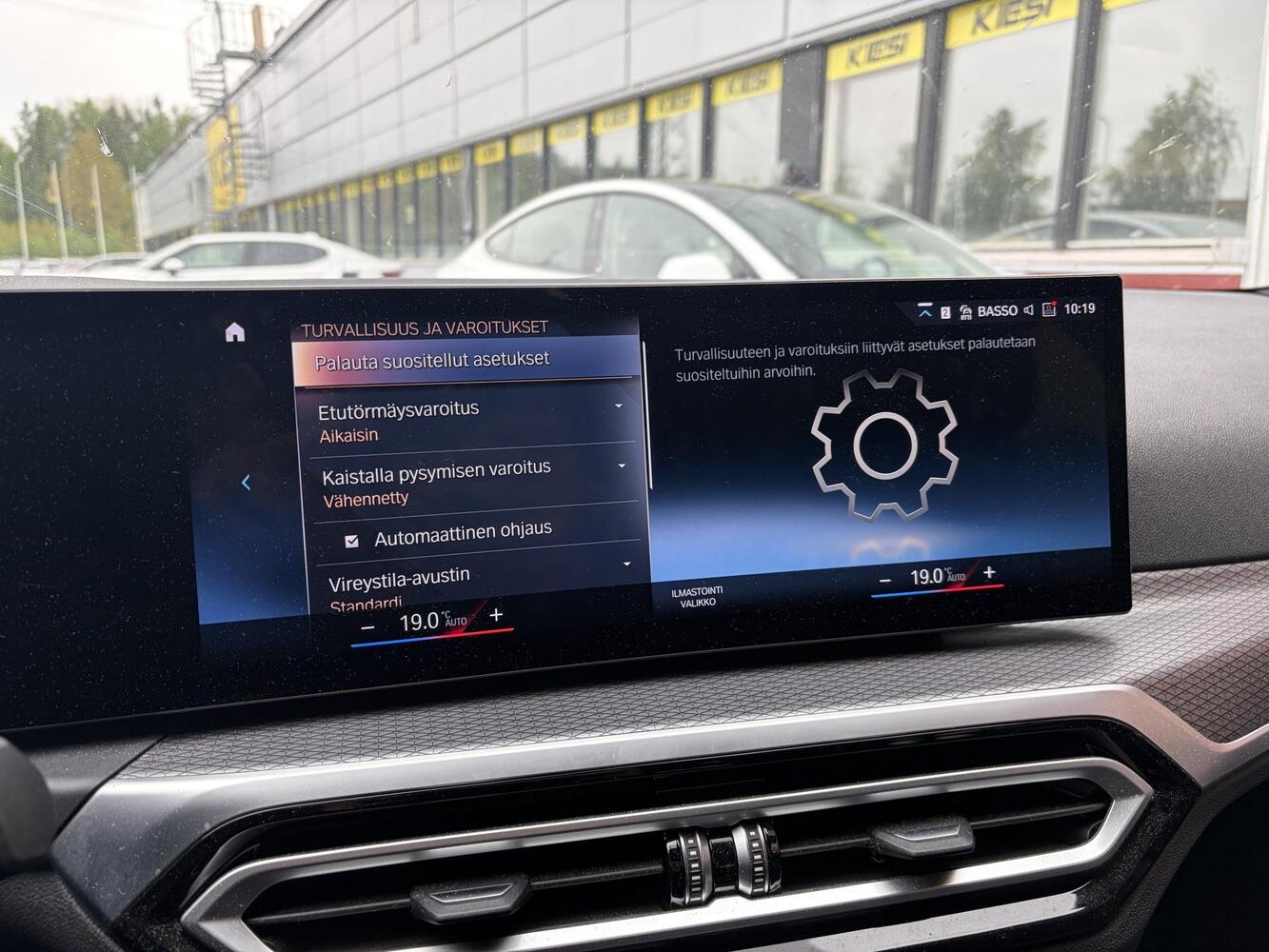 BMW 330 vaihtoauto