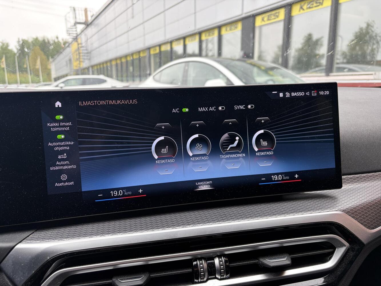 BMW 330 vaihtoauto