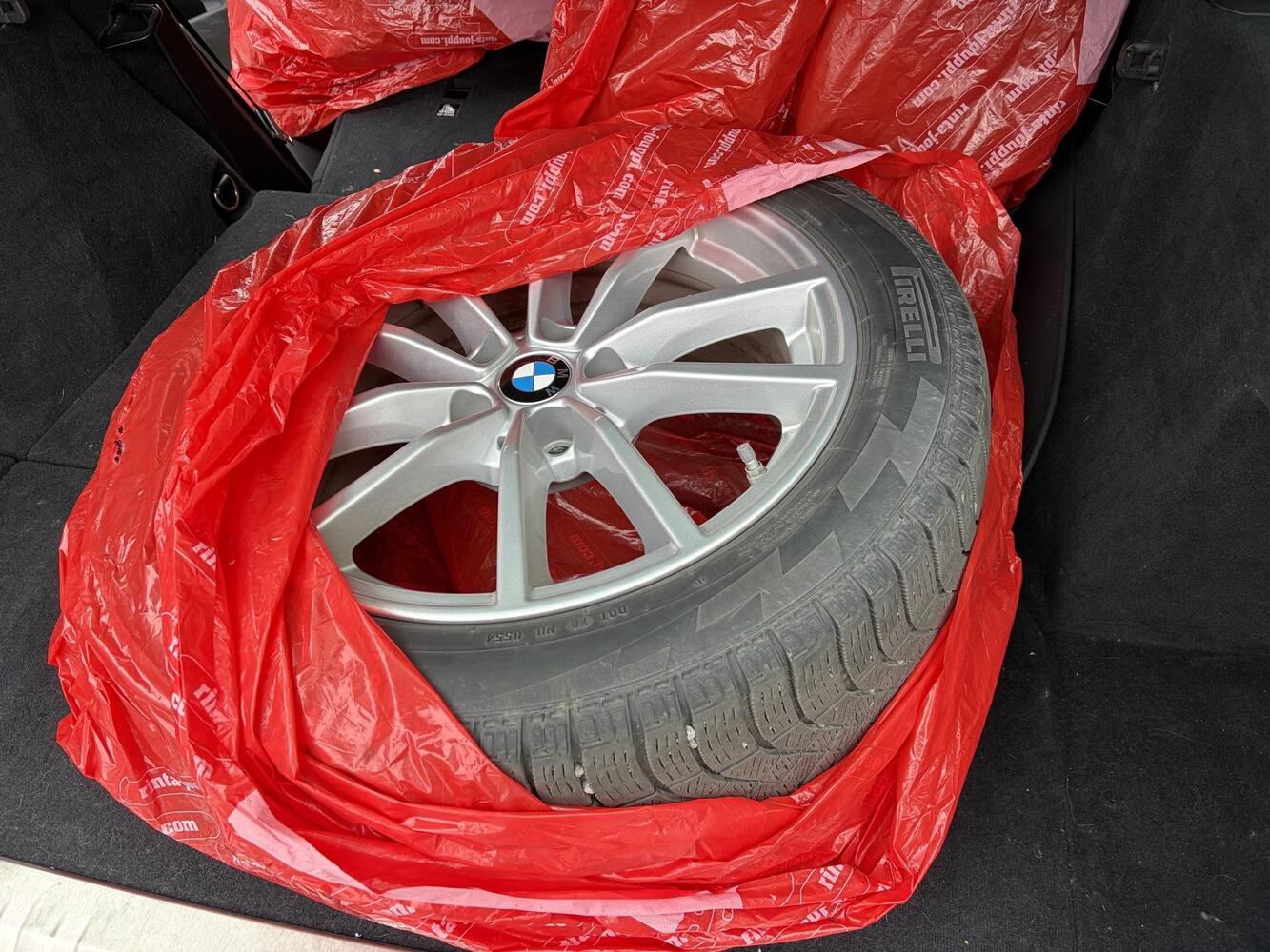 BMW 330 vaihtoauto