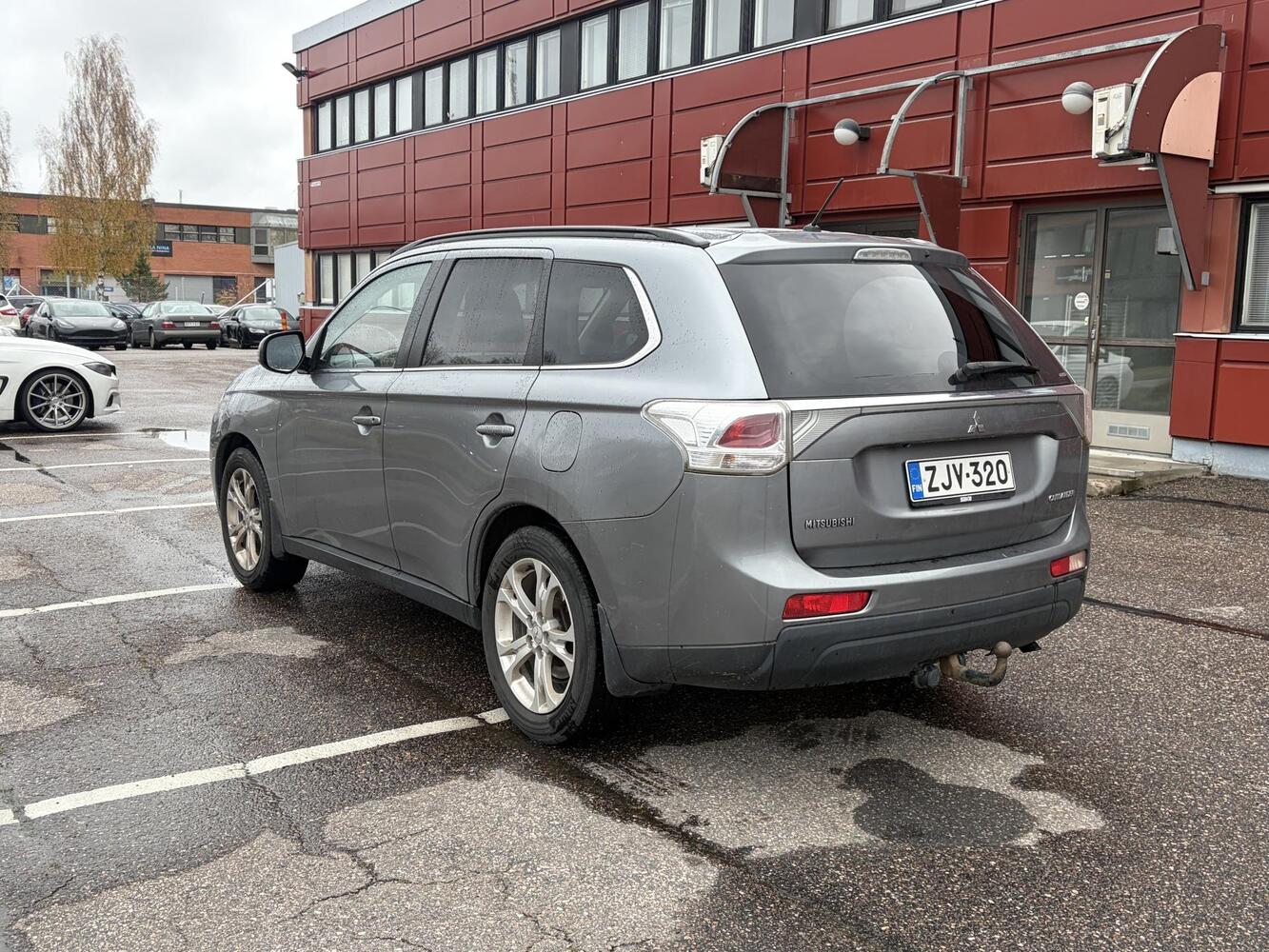 Mitsubishi Outlander vaihtoauto