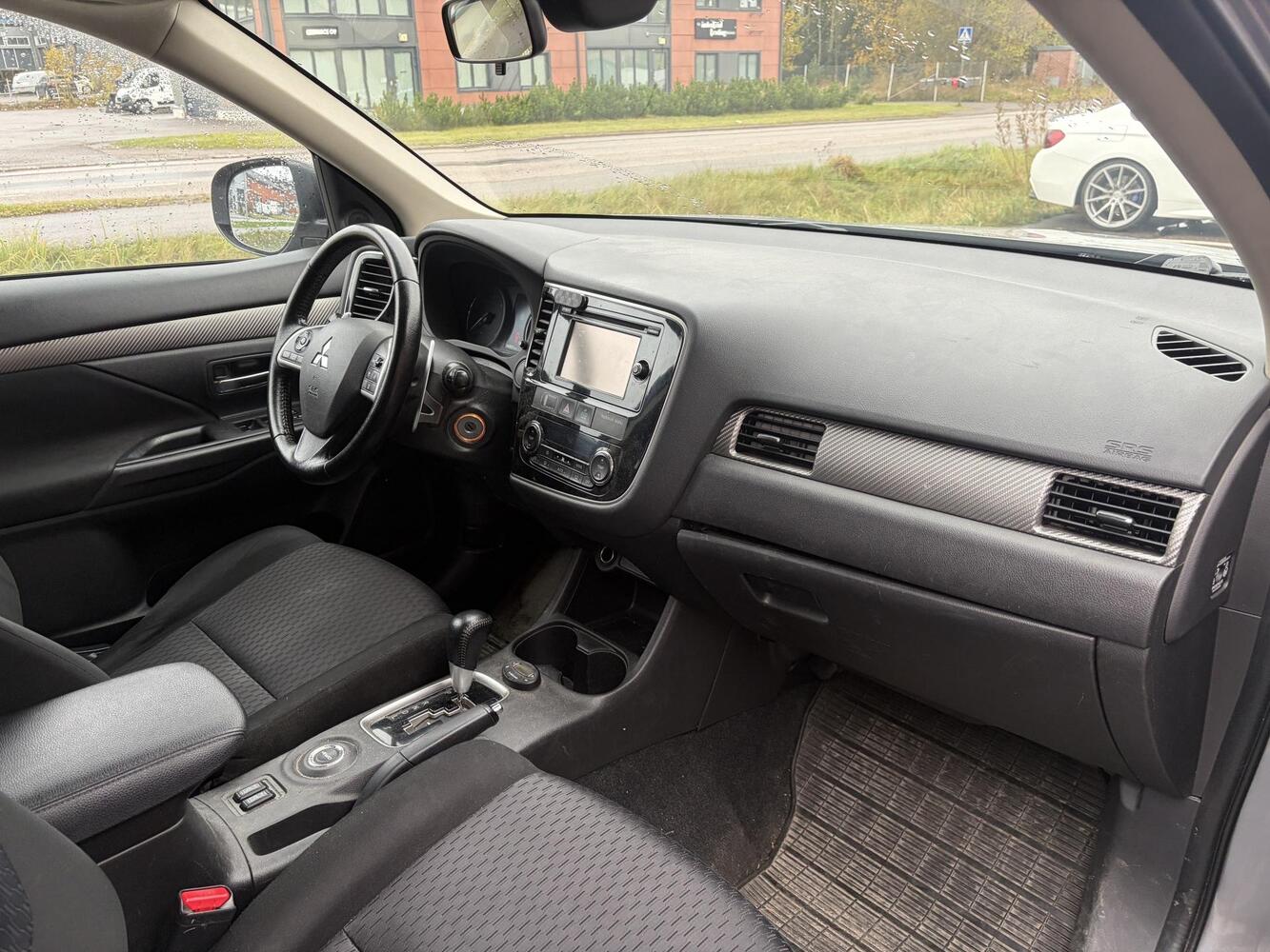 Mitsubishi Outlander vaihtoauto