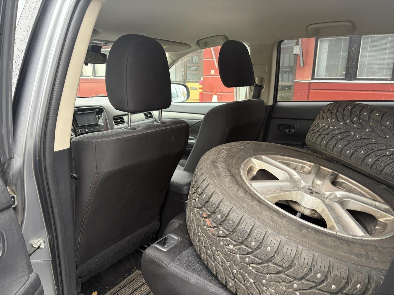 Mitsubishi Outlander vaihtoauto