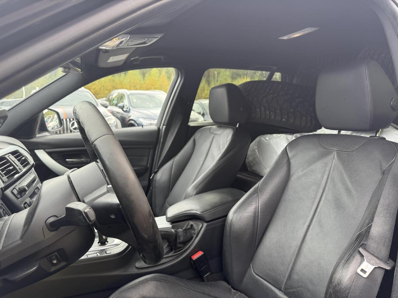BMW 330 vaihtoauto