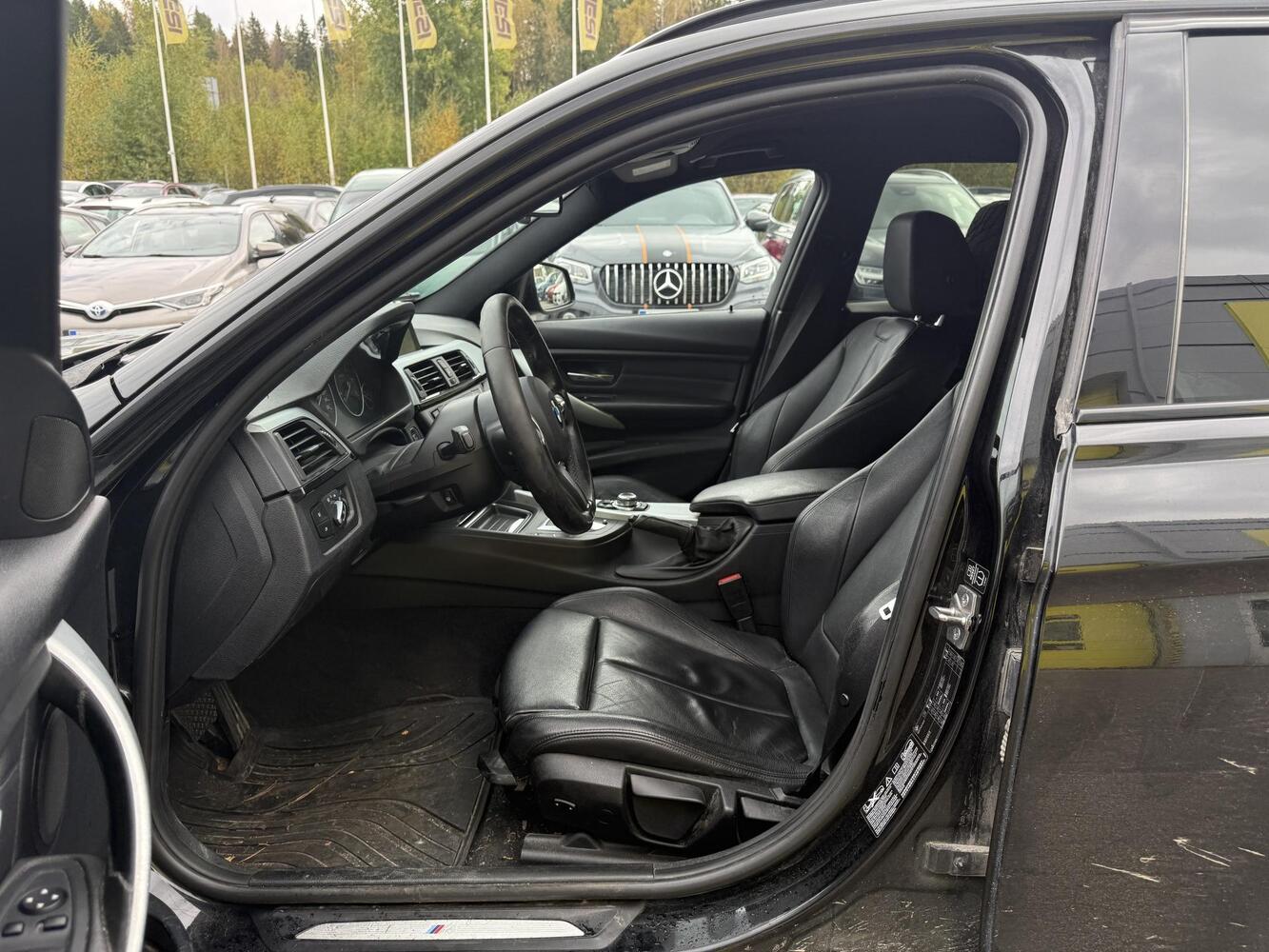 BMW 330 vaihtoauto