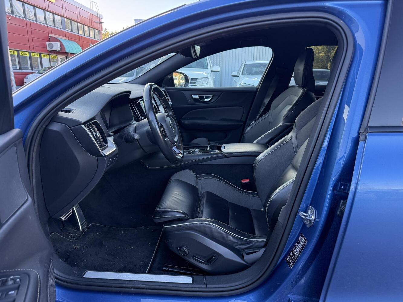 Volvo V60 vaihtoauto