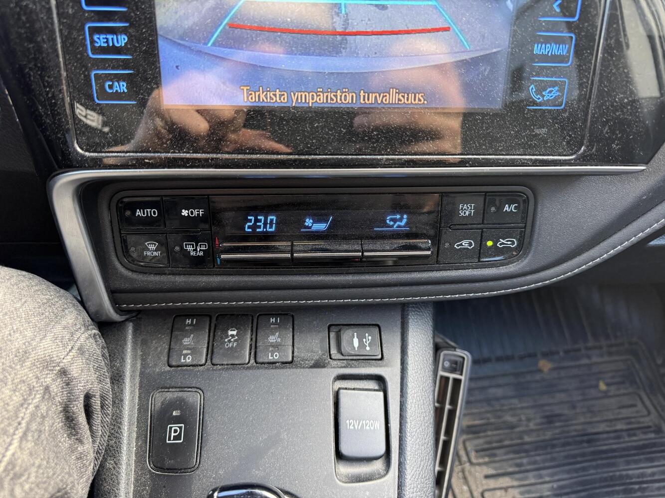 Toyota Auris vaihtoauto
