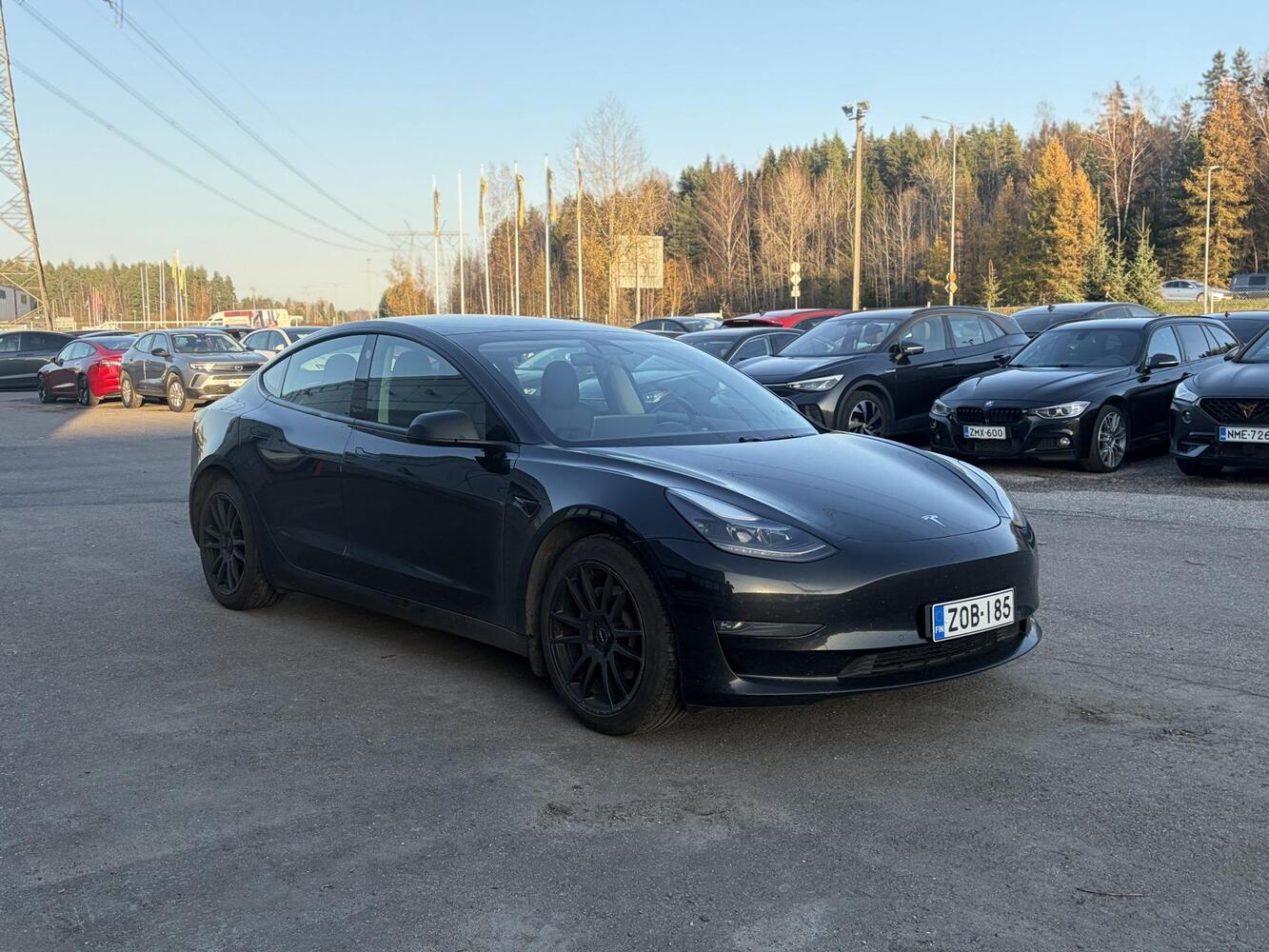 Tesla Model 3 vaihtoauto