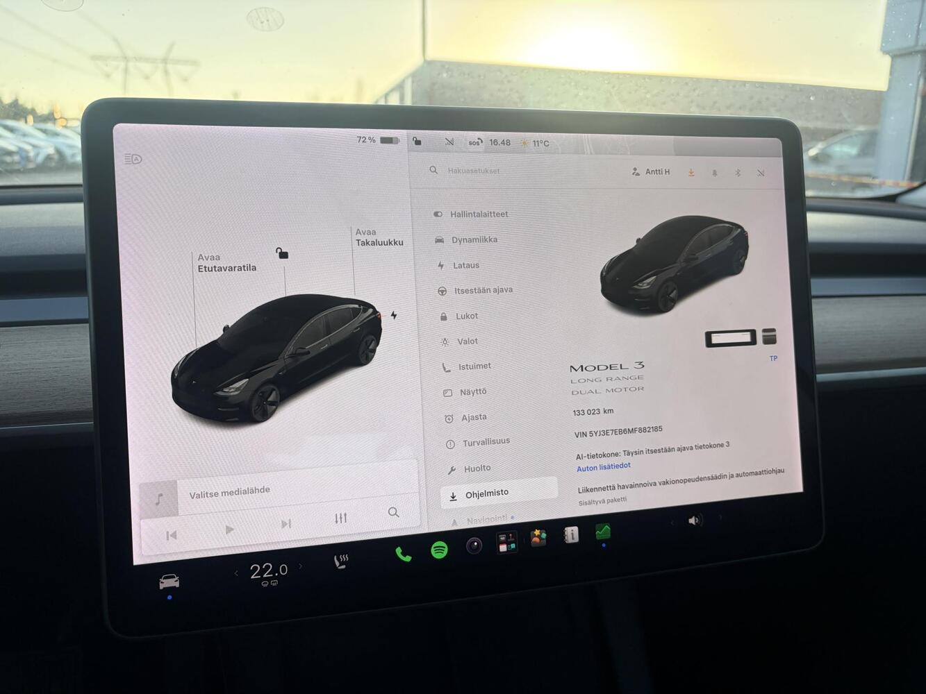 Tesla Model 3 vaihtoauto