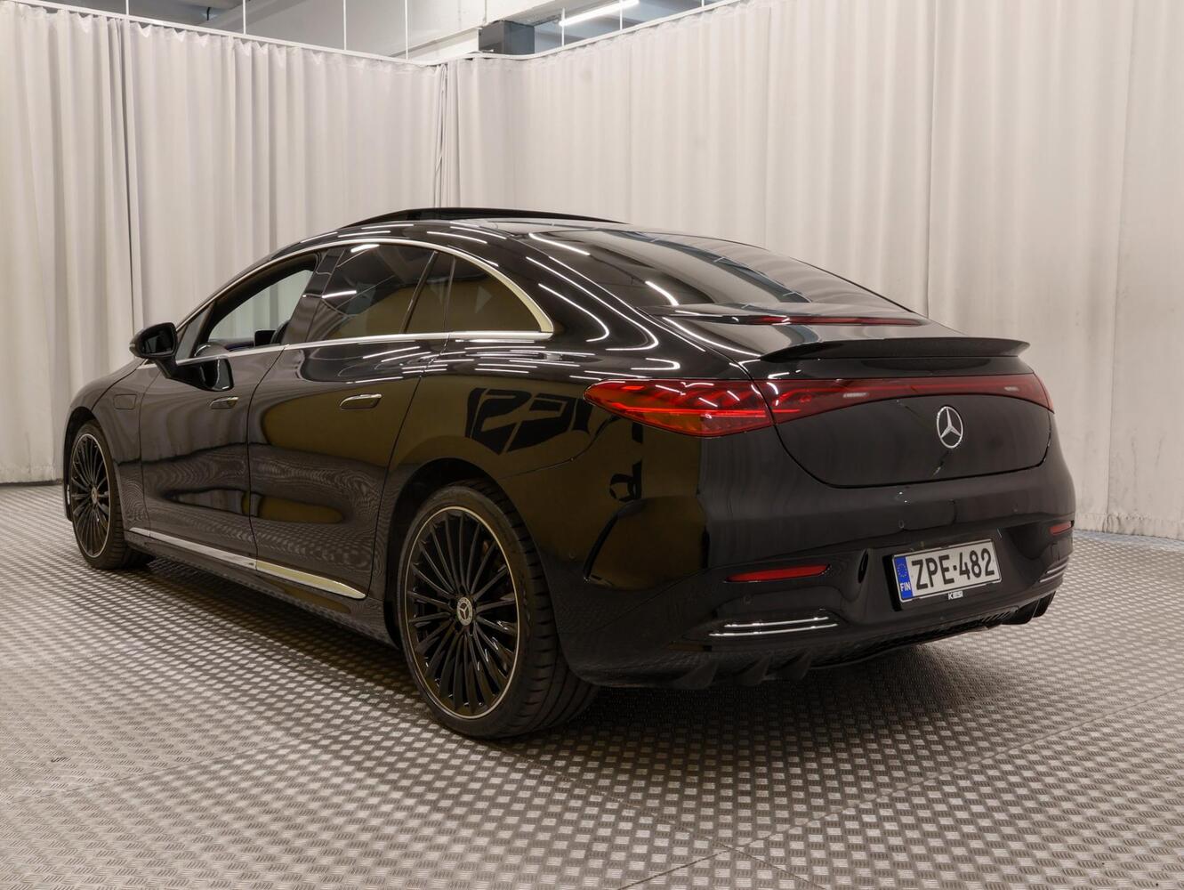 Mercedes-Benz EQE vaihtoauto
