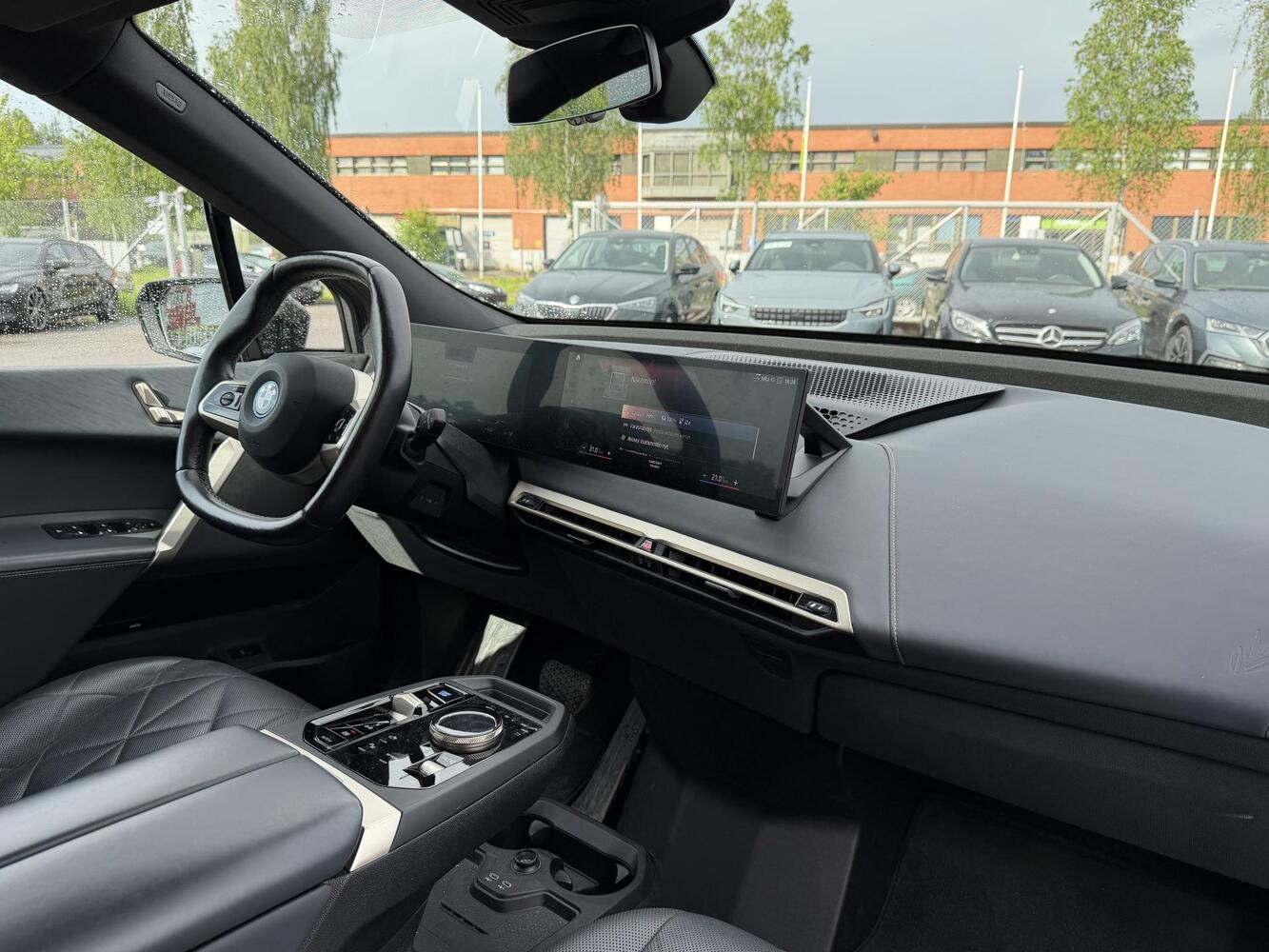 BMW iX vaihtoauto