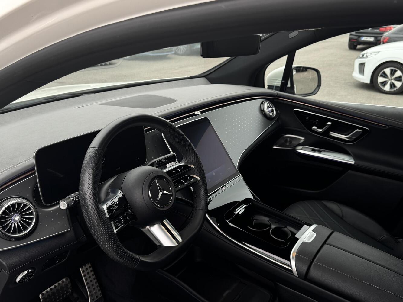 Mercedes-Benz EQE vaihtoauto