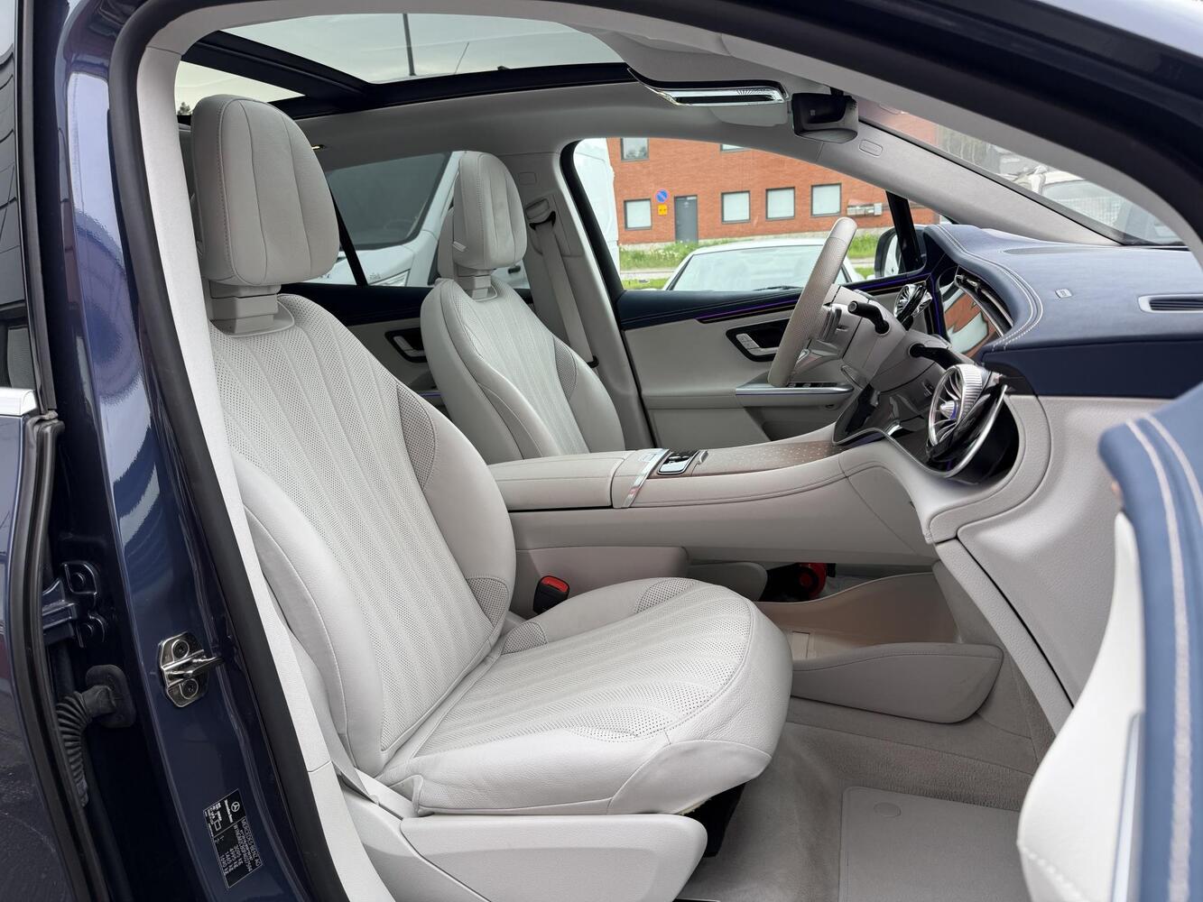 Mercedes-Benz EQE vaihtoauto