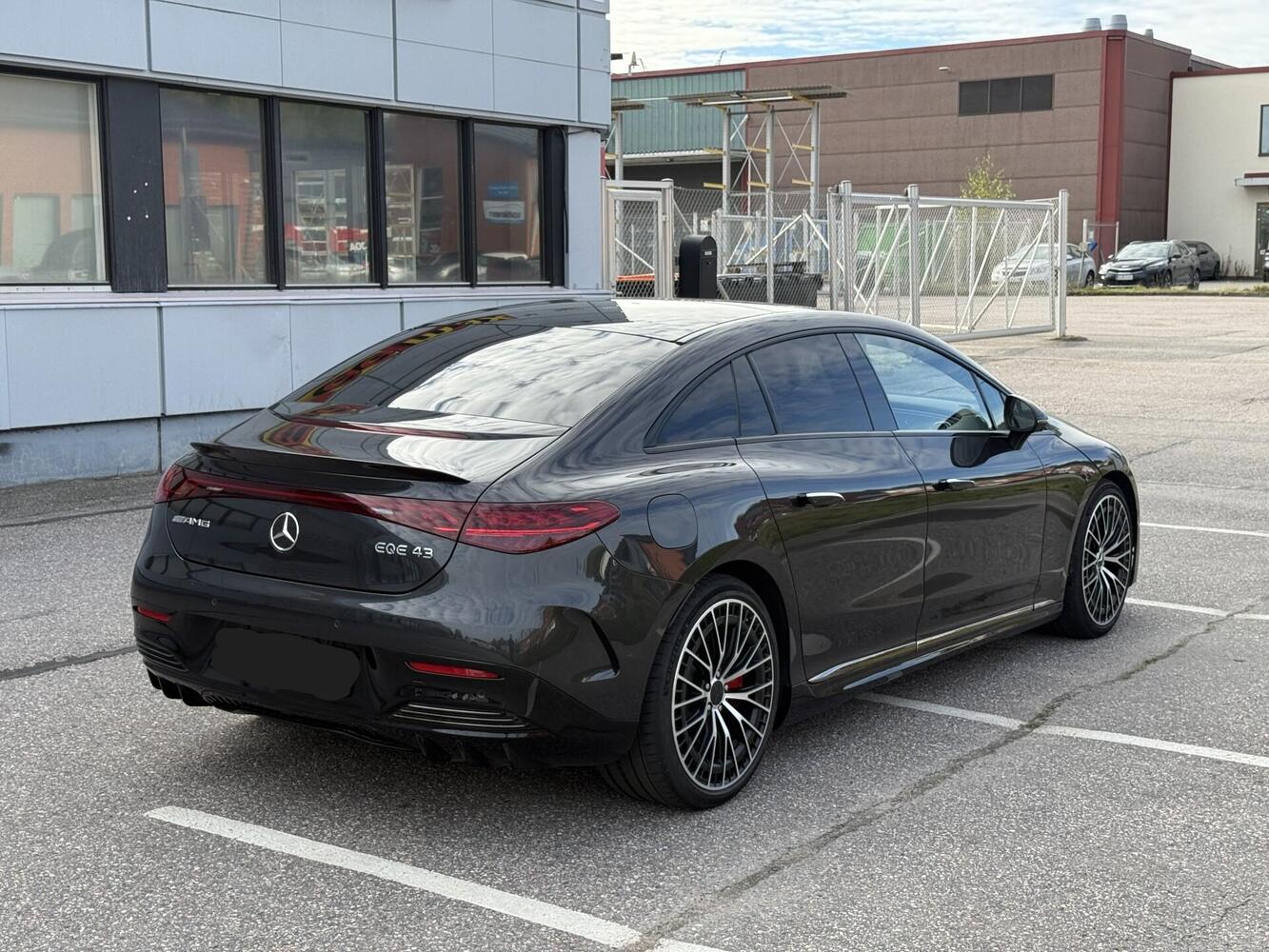 Mercedes-Benz EQE vaihtoauto