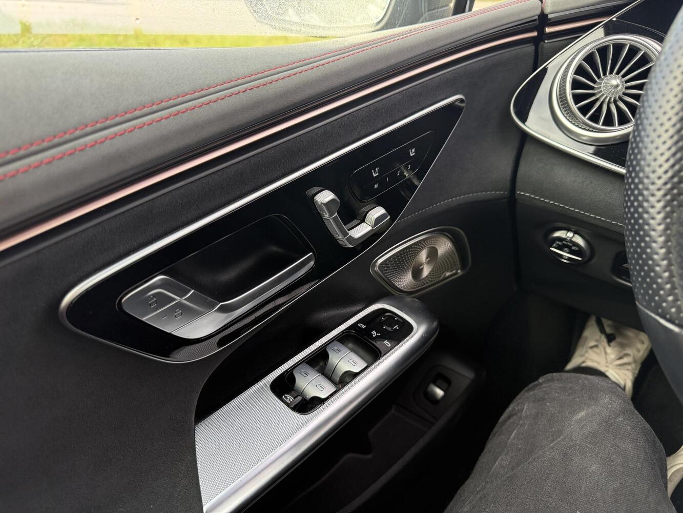 Mercedes-Benz EQE vaihtoauto