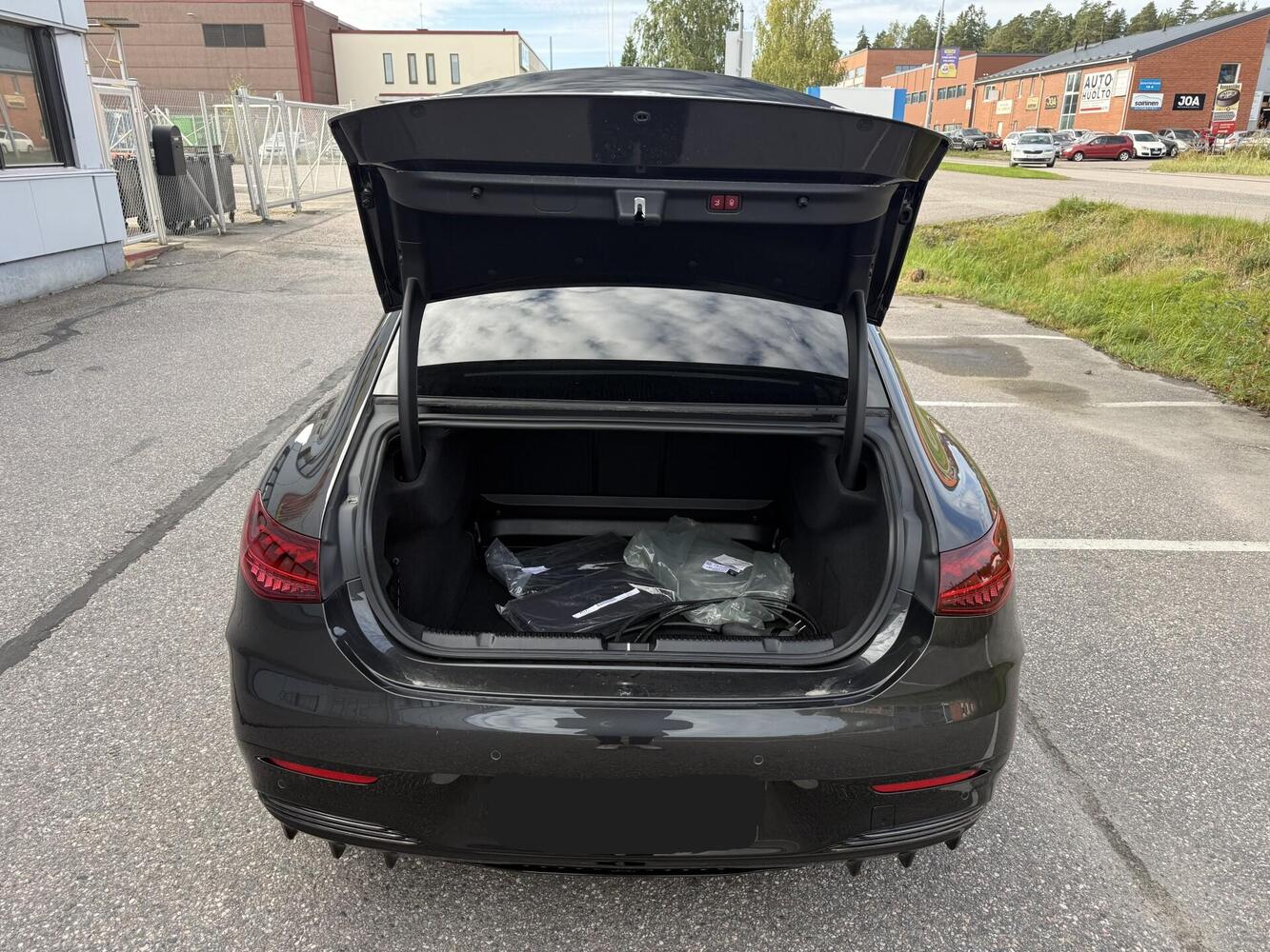 Mercedes-Benz EQE vaihtoauto