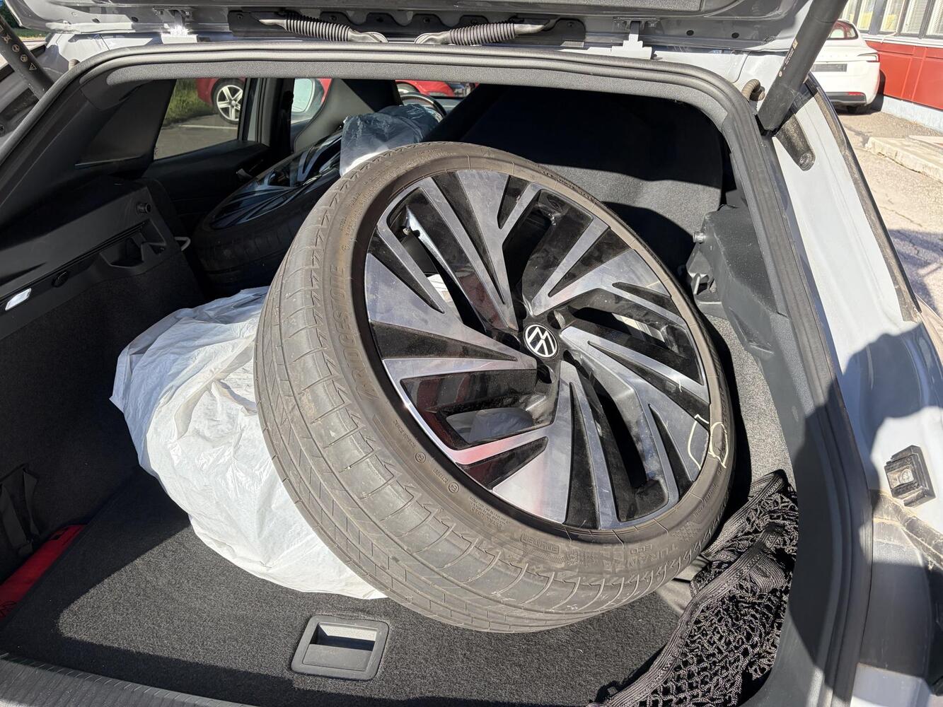 Volkswagen ID.4 vaihtoauto