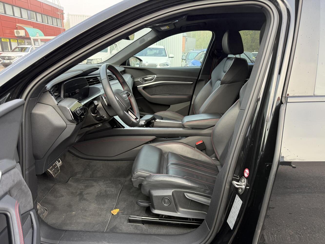 Audi Q8 e-tron vaihtoauto