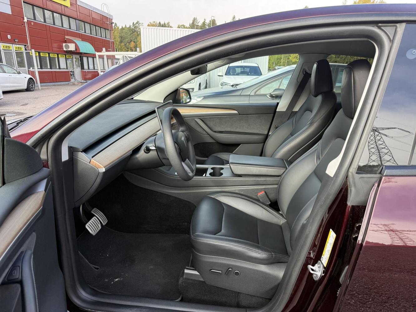 Tesla Model Y vaihtoauto