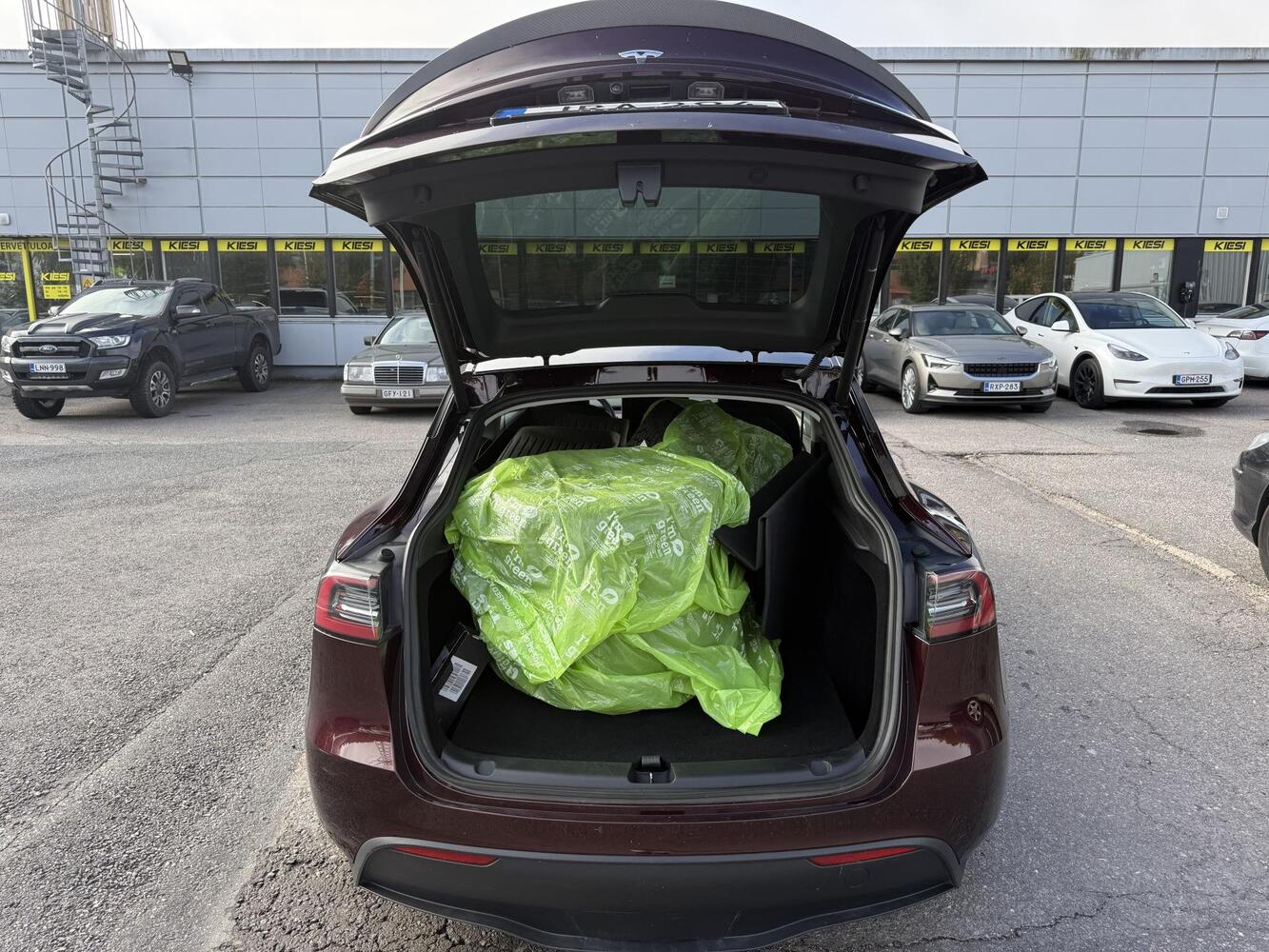 Tesla Model Y vaihtoauto