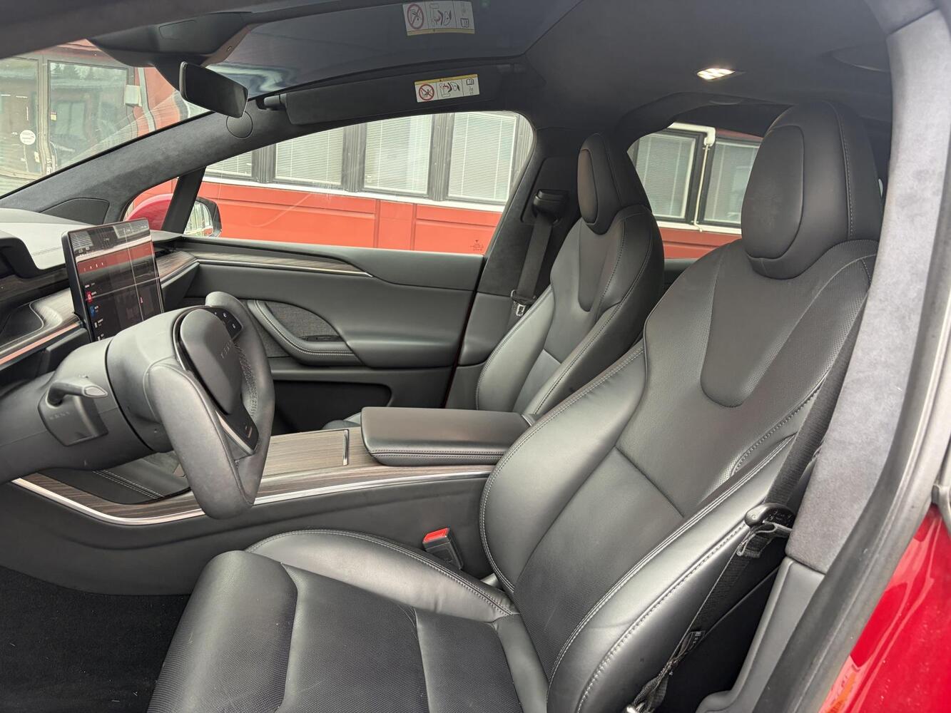 Tesla Model X vaihtoauto
