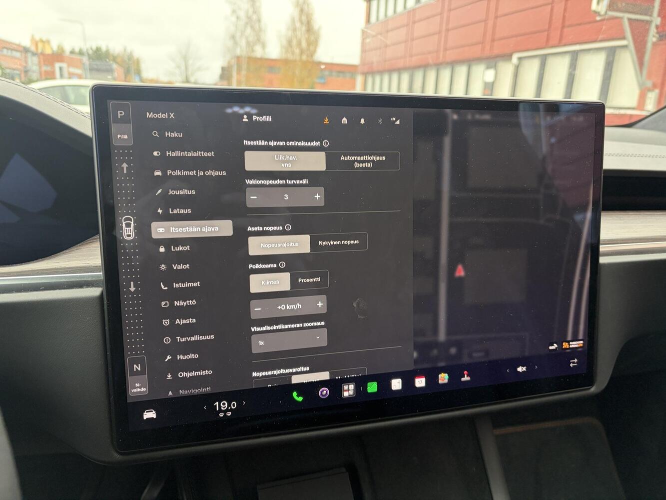 Tesla Model X vaihtoauto