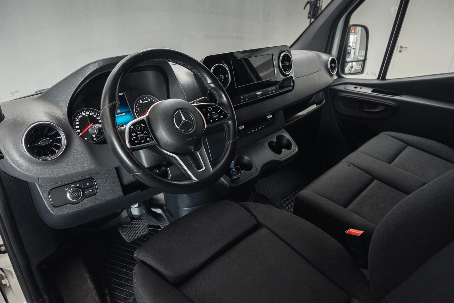 Mercedes-Benz Sprinter vaihtoauto