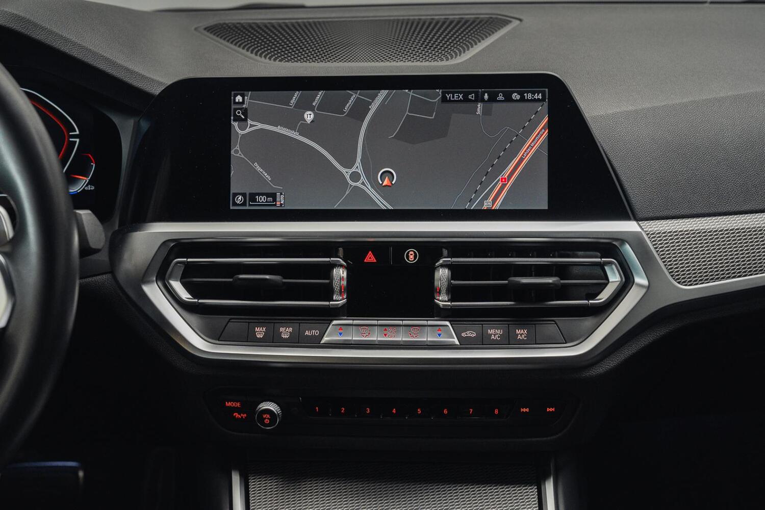 BMW M240i vaihtoauto