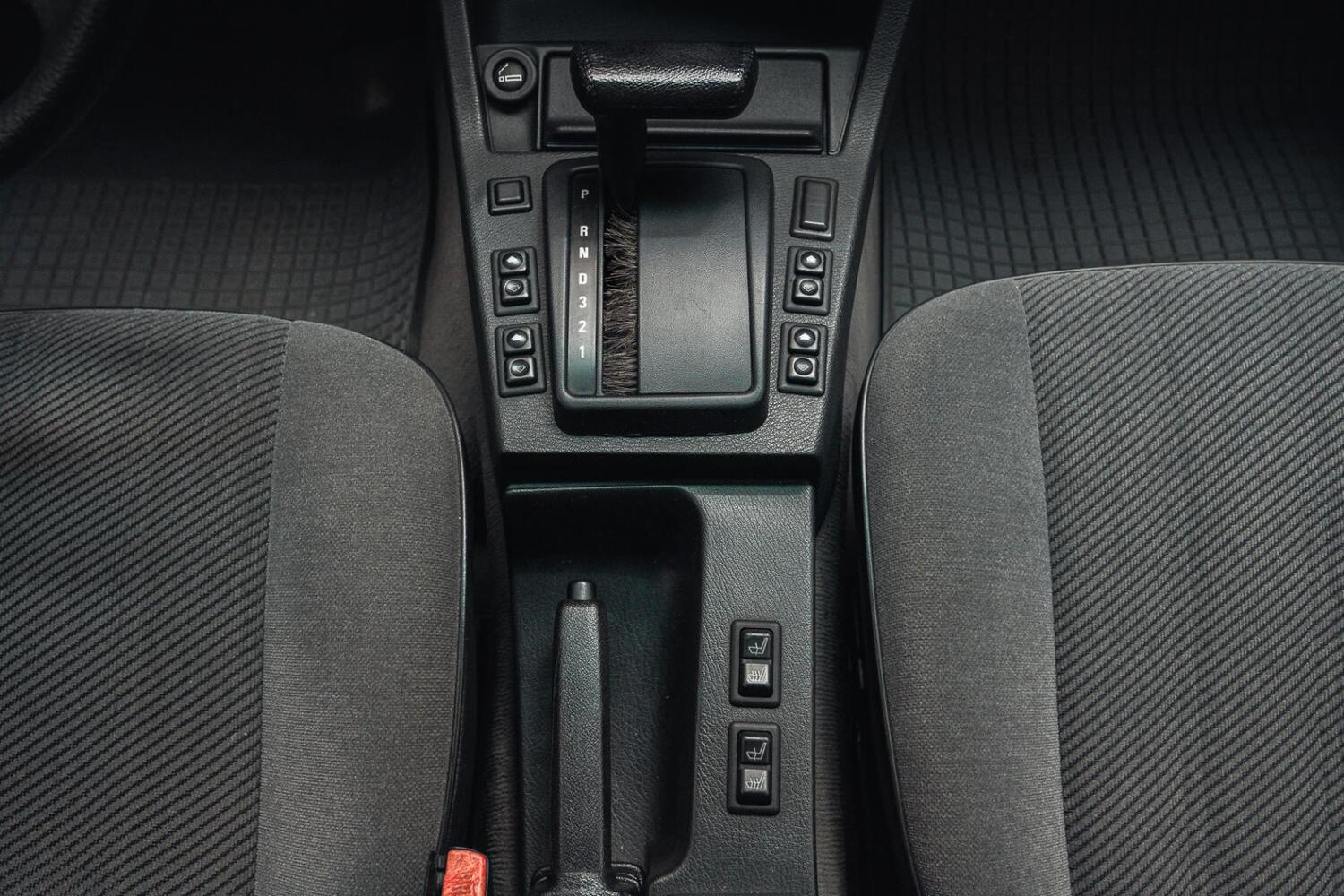 BMW 325 vaihtoauto