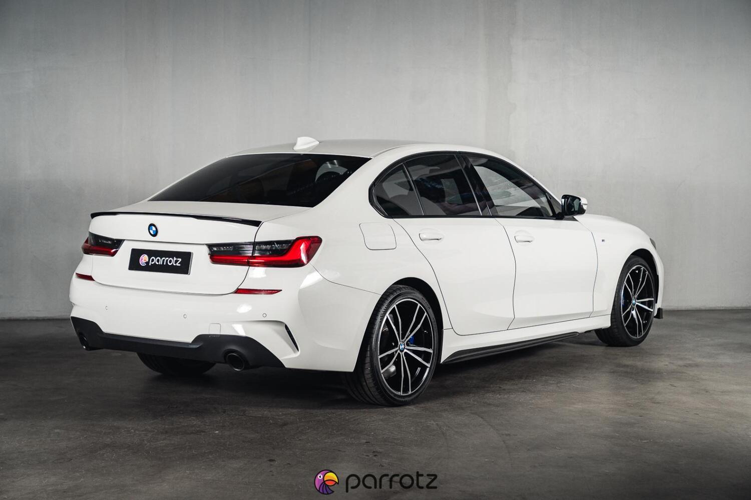 BMW 330 vaihtoauto