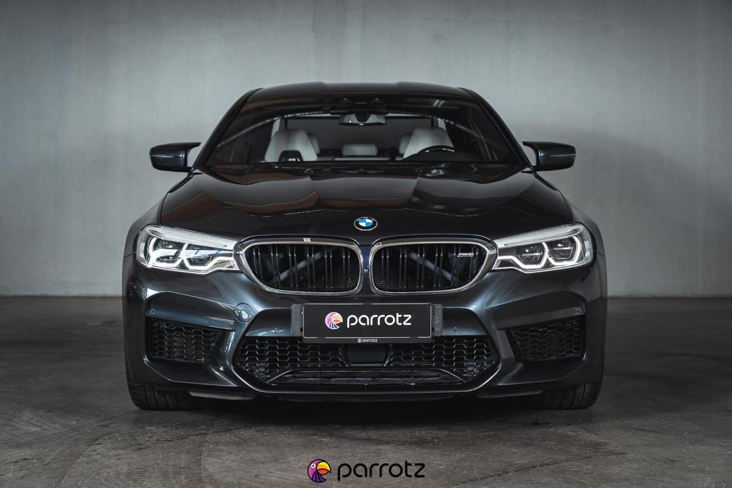 BMW M5 vaihtoauto