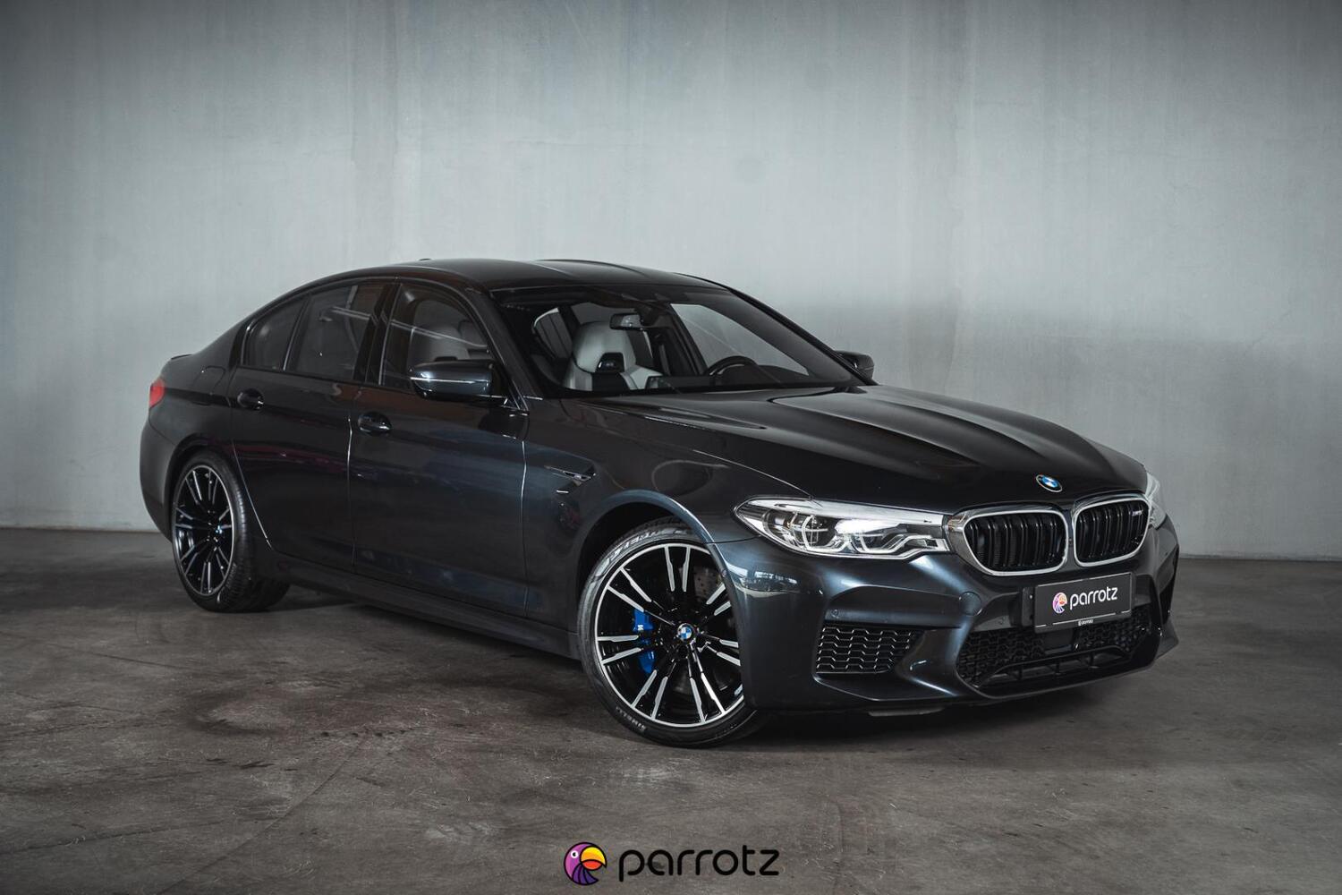 BMW M5 vaihtoauto